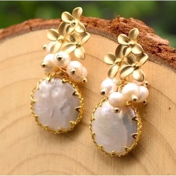 RETAIL $40 Gold over 925 Silver Leaf & Shell Earrings*BEAUTIFUL - Picture 1 of 2